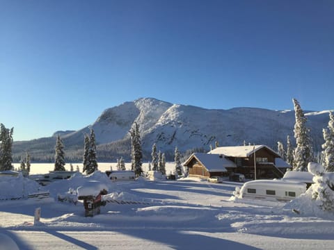 Property building, Winter