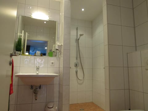 Bathroom, Photo of the whole room