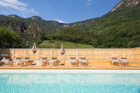 Mountain view, Swimming pool