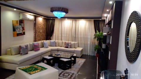 Hamdy 5 Star (Families Only) Condo in Cairo Governorate