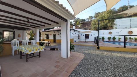 Patio, BBQ facilities, Garden, Balcony/Terrace, Swimming pool