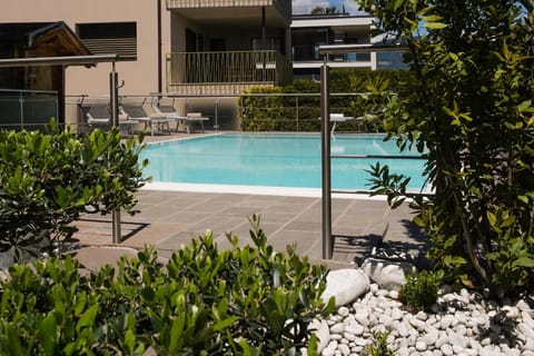 Pool view, Swimming pool, sunbed