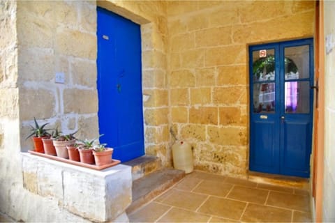 Ta'Martin Farmhouse Xewkija Gozo Casa in Malta