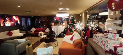 Living room, Decorative detail