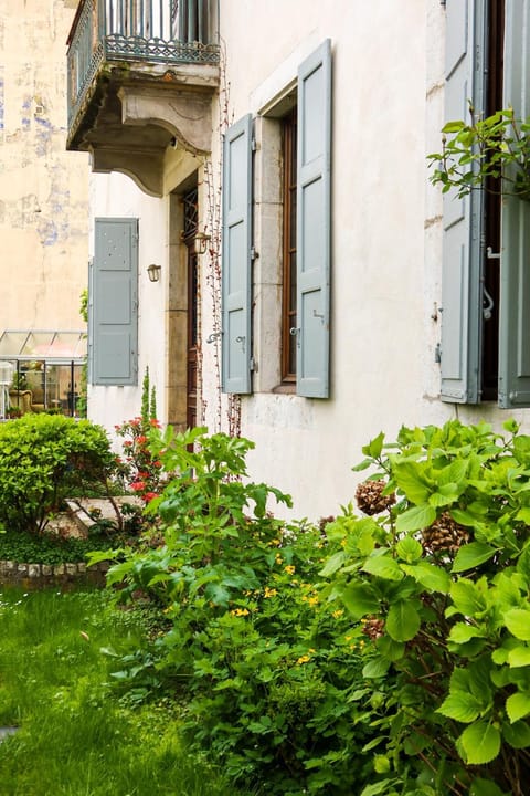 Garden, Garden view