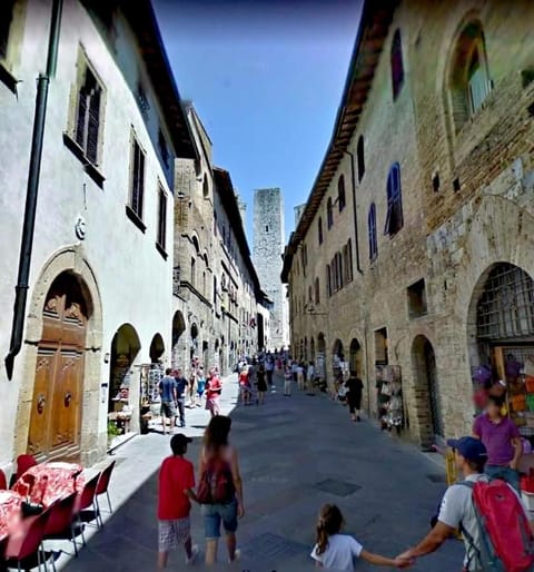 City view, Street view