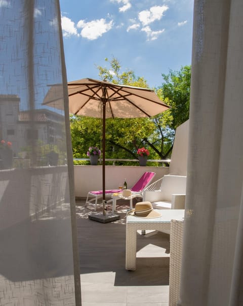 Patio, Day, View (from property/room), Balcony/Terrace, sunbed