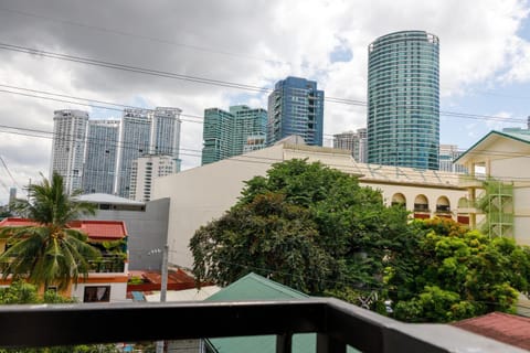 5880 Enriquez Residences Condo in Makati