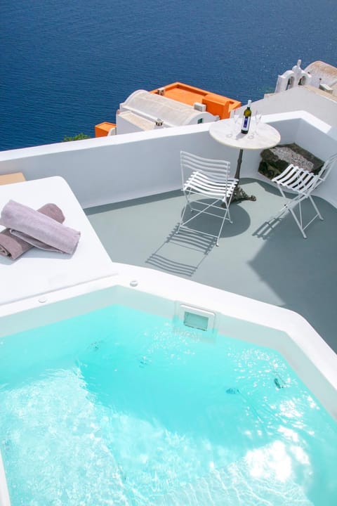 Hector Cave House Villa in Oia