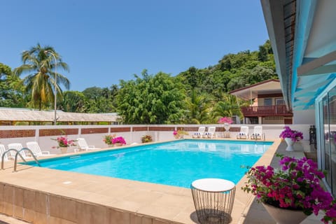 Pool view, Swimming pool