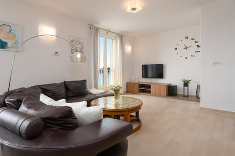 Design Apartment Bellevue Eigentumswohnung in Poreč