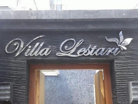 Villa Lestari Legian Chalet in Kuta