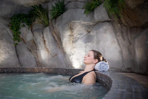 Hot Tub, Spa and wellness centre/facilities, Spa and wellness centre/facilities