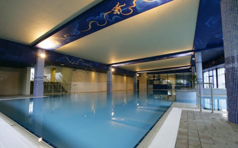 Fitness centre/facilities, Pool view, Swimming pool