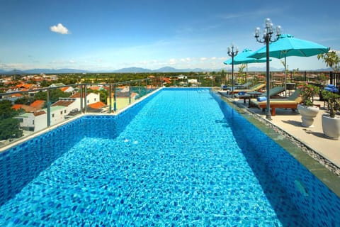 Pool view, Swimming pool, Swimming pool