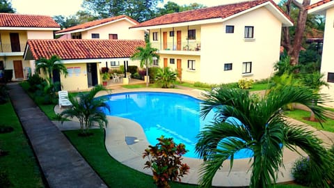 Studio Apartments in Las Torres Condo in Coco