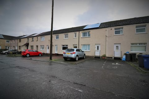 Signature - Atholl House Glasgow Airport Apartment in Scotland