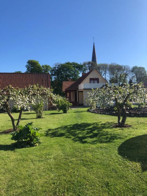 Kalvi tee Puhkemaja House in Estonia