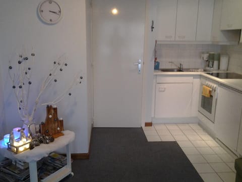 Zonnig Appartement met Zeezicht Condominio in Koksijde