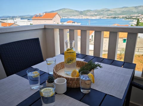 Coffee/tea facilities, Balcony/Terrace, Sea view