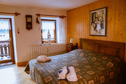 COL DE RIF Piccolo Appartamento Storico Dolomiti Wohnung in Pie' Falcade