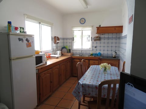 Dining area, Communal kitchen