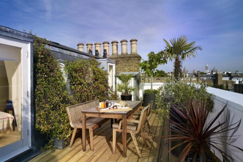 Patio, View (from property/room), Balcony/Terrace, Bedroom, City view