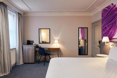 Bed, Coffee/tea facilities, Photo of the whole room, Seating area, Bedroom