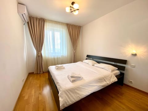 Monaco Grand Apartments By CityBookings Condo in Bucharest