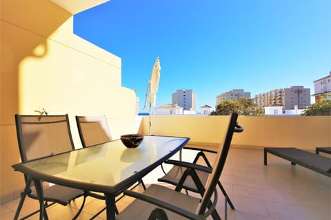 Balcony/Terrace, Seating area, Dining area, Sea view