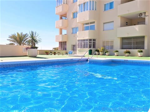 Property building, Swimming pool, Swimming pool