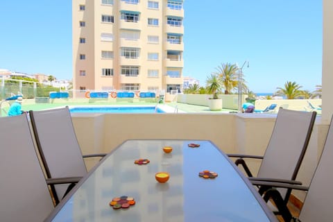 Property building, Balcony/Terrace, Dining area, Swimming pool