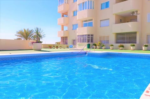 Property building, Swimming pool, Swimming pool