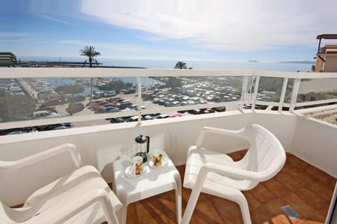 Balcony/Terrace, Seating area, Dining area, Sea view