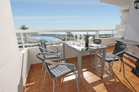 Balcony/Terrace, Seating area, Dining area, Sea view