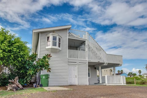 Mesquite House Downstairs Unit House in South Padre Island