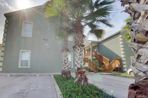 The Waves Apartment in South Padre Island