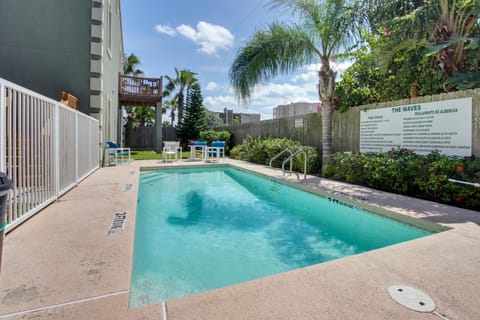 The Waves Apartment in South Padre Island