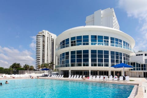 Castle Beach: Rumba Suite Condo in Miami Beach