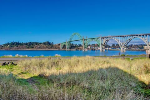Bridgetender House in Newport