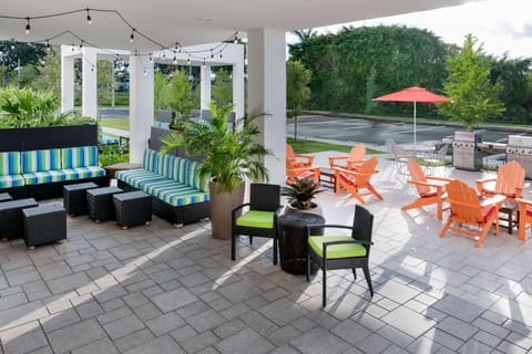 Home2 Suites By Hilton Ft. Lauderdale Airport-Cruise Port Hotel in Dania Beach