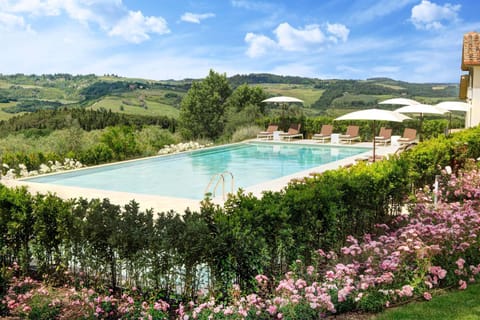 Mountain view, Pool view, Swimming pool