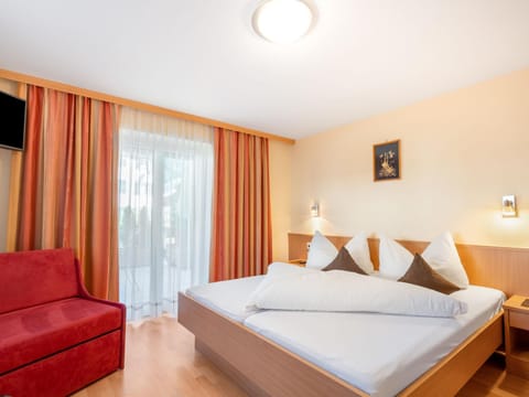 Apartment Rosa-3 by Interhome Apartment in Mayrhofen