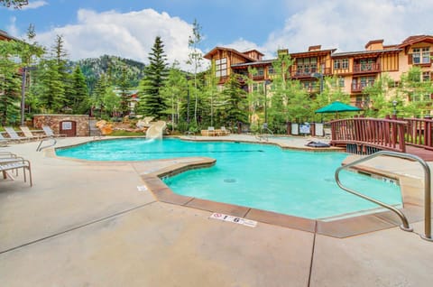 Eagle Springs East 206: White Fir Suite Apartment in Wasatch County