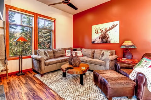 Eagle Springs East 101: Red-wing Suite Apartment in Wasatch County