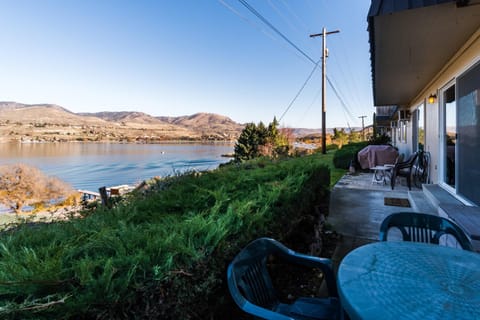 Perfect View Condo in Chelan (In Town)