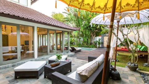 Luxury Villa Kudeta 300m BEACH and heart of Seminyak Villa in Kuta