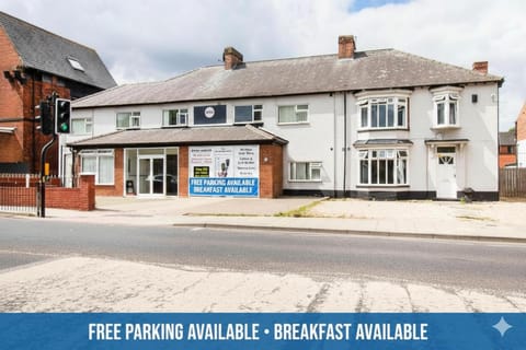 Property building, Facade/entrance, Parking