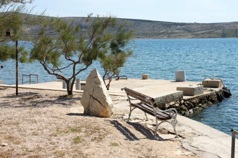 Apartments by the sea Kustici, Pag - 6353 Eigentumswohnung in Novalja