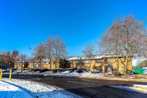 Property building, Day, Winter